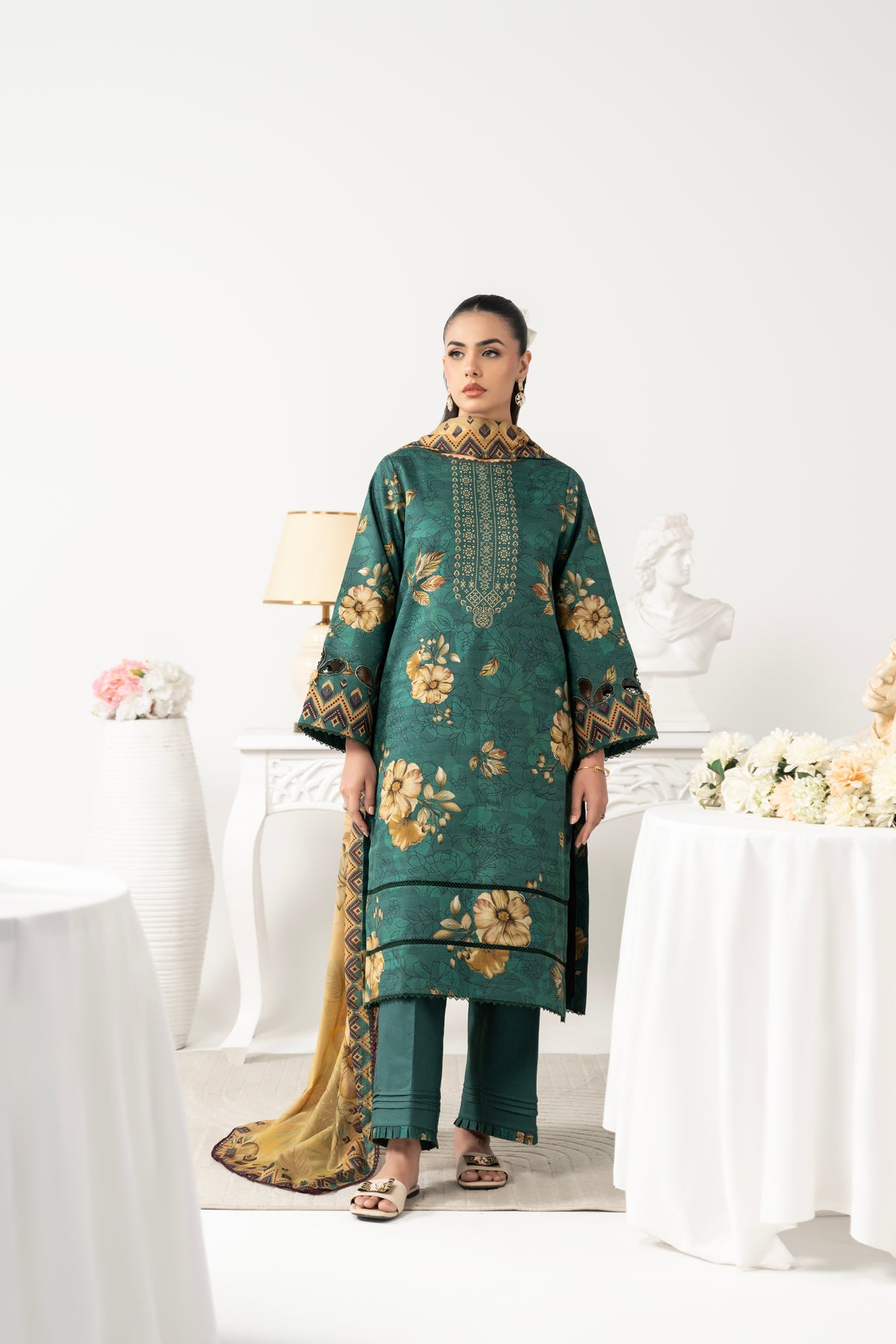 Catherine SE - 04 | 3 PC PRINTED