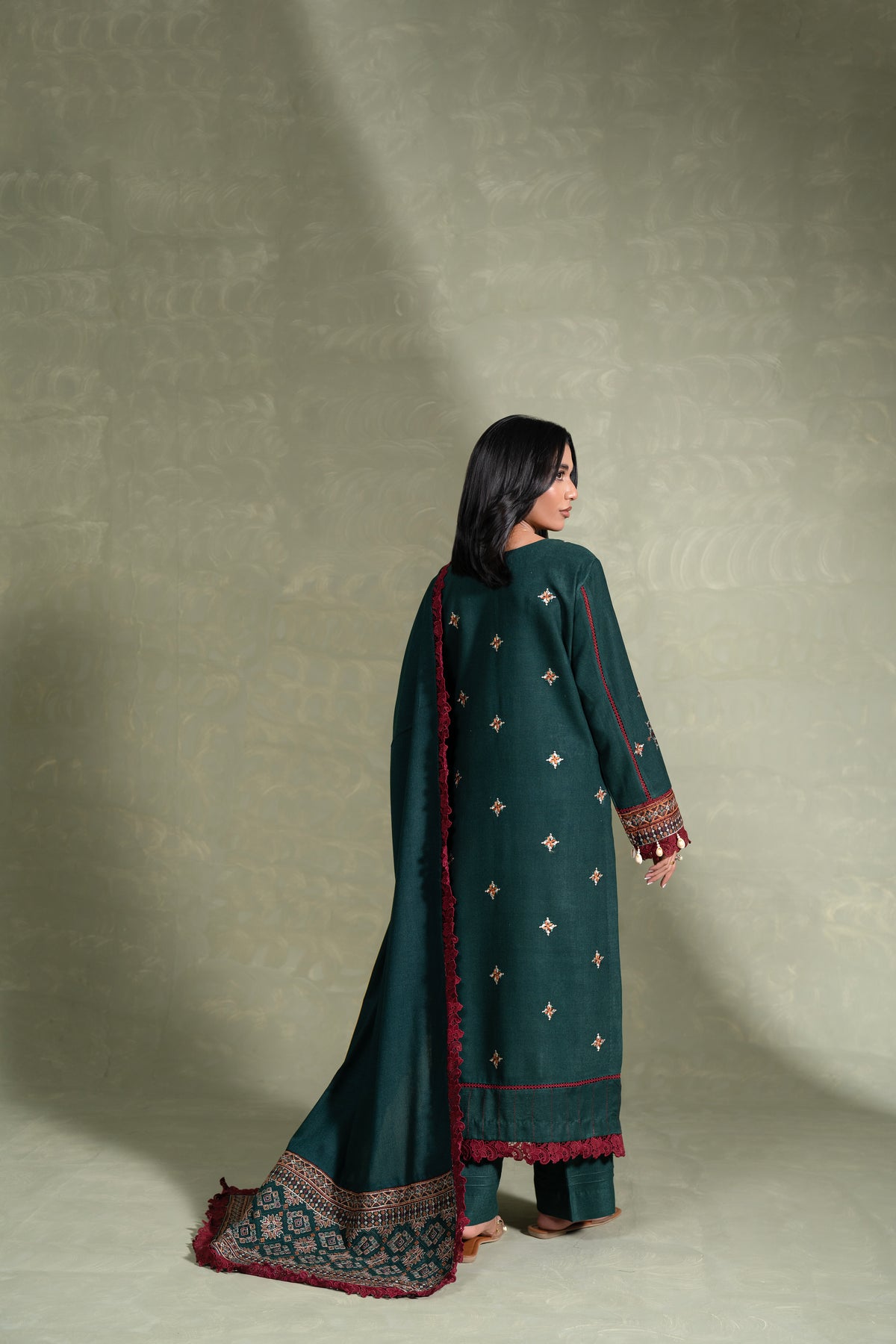 Vanessa WS-04| 3 PC EMBROIDERED